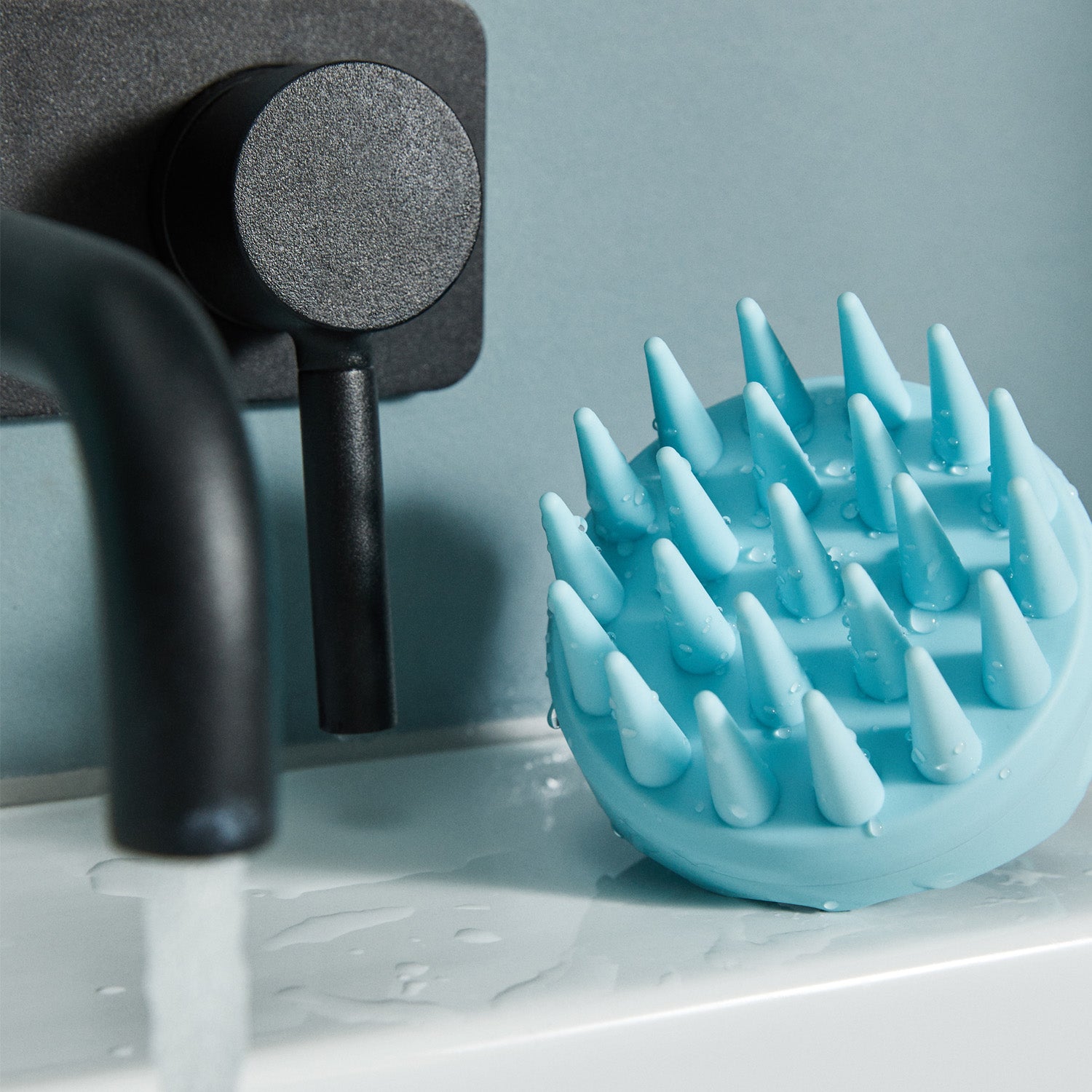 Scalp Massage & Shampoo Brush